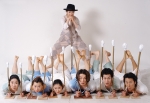 극단상상의 「동물농장 프로젝트 1 – 화이트」가 2005년 4월 1일(금)부터 2005년 5월 29일(일)까지 대학로 ‘예술극장 나무와 물’에서 이미지 극 “웃기