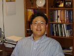 포스텍(POSTECH, 포항공과대학교) 출신의 미국 애리조나대(University of Arizona) 손영준(孫榮晙·31세) 교수가 미국산업공학회(IIE)가 수여하는 2005년도