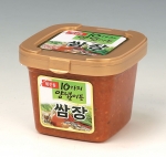 전통 장류 선두기업 해찬들(www.haechandle.com, 대표 오정근)이 쌈장 출시 20주년 기념으로 된장 함유량이 높은 ‘10가지 양념이든 쌈장’을 출시했다. 해찬들은 20