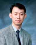 동의대(총장 김인도<金寅燾>) 한의과대학 최병태 교수와 최영현 교수(사진)가 세계 3대 인명사전 기관 중 하나인 영국 케임브리지의 국제인명센터로부터 '21세기의