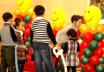 제주KAL호텔(한글도메인:칼호텔)에서는 5월5일 어린이 날을 맞이하여 저녁시간대에 온가족이 함께 즐거운 시간을 보낼 수 있도록 대연회장(2층)에서는 빙고 이벤트, 신나는 게임, 푸