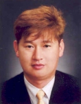 한일장신대학교(총장 정장복 鄭長福·64) 양궁부 남교현 코치가 우수한 지도력을 인정받아 문화관광부장관 표창을 받았다.