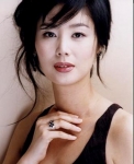 출산 후 연극 무대로 컴백하는 김성령.