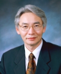 동의대 김창현(金昌顯, 52세, 영어영문학과) 교수가 지난 14일 동의대 국제관에서 열린 새한영어영문학회 봄 학술대회 및 총회에서 임기 2년의 제24대 회장으로 선출되었다.