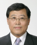 하나증권(주)(대표이사 사장 : 千振錫  www.clickhana.co.kr) 은 17일 오전 이사회를 열어 신임 대표이사 후보에 임창섭(林昌燮) 하나은행 기업금융그룹 총괄 부행장