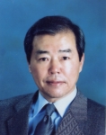 대성그룹(회장 김영훈)은 19일자로 그룹본부 상근고문이었던 김진만(62세, 사진)씨를 계열사인 액츠투자자문의 부회장으로 임명했다.