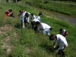 청주대학교는 5.19일(목) 오후 2시부터 약 3시간 동안 학생, 교직원 300여명이 참여한 가운데 율량천 일대 정화활동을 벌였다. 