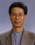 이동순(李東洵, 국어국문학과) 영남대 민족문화연구소장은 25일 오후 3시 국제관 2층에서 제17차 민족문화특강을 개최한다.