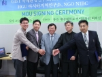 광주과기원 국제환경연구소 김경웅소장(좌측에서 두 번째)이 지난 27일 포항 한동대학교에서 한동대의 아시아지역연구소 및 건설환경연구소, 캄보디아 시엠립 소재 NGO NIBC 관계자 