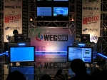 셔틀의 독점 공급사인 디지탈파이오스는(http://www.digitalpious.com) 세계 프로 게임대회인 WEG2005(World E-sport Game)2차 시즌에 셔틀의 