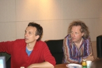 독일의 재즈그룹 '살타첼로' 가 위메이드의 게임소개와 게임음악에 대한 PT를 경청하는 모습