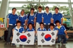 ESWC2005 본선 출국 직전의 한국 선수들의 모습