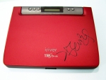 국내 대표 온라인 마켓플레이스 옥션(대표 박주만 www.auction.co.kr)은 오는 14일까지 레인콤(대표 양덕준)과 손잡고 '소년소녀 가장돕기' 아이리버 