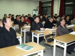 경상대학교 평생교육원의 2005학년도 제1학기 강좌에서 강의를 듣고 있는 수강생들