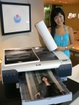 엡손코리아(www.epson.co.kr 대표 히라이데 슌지)는 기존의 대형프린터(LFP)에 쓰인 엡손 프리미엄 광택 사진 용지 가격보다 약45% 저렴하면서도 뛰어난 출