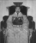 태조 왕건은 부하들을 믿고 신뢰할 줄 아는 덕장(德將)으로서의 리더십을 보여주고 있다.
