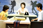 지난7월 20일 한국기원 바둑TV 스튜디오에서 진행된 <제5기 오스람코리아배 신예연승최강전> 준결승 제1국에서 강동윤 3단이 박지은 6단에게 불계로 승리하며 결승 진출에