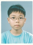 부천시 원미구 김민호(부천서 초등학교 4년, 사진)군이 지난달 29일63빌딩에서 열린 제5회 대한생명배 세계어린이 국수전에서 준우승의 주인공이 되었다.