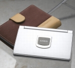 카시오 전자사전(www.cview.co.kr)은 실생활에 유용한 6권의 중국어 사전을 비롯, 총 19권의 사전을 탑재한 중국어 전문 전자사전 ‘EW-D4000’(265,000원)을