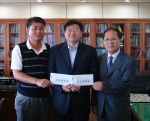 8월 31일 3시 접견실에서 전주대학교 전체 교직원을 대표로 주명준 교수(인문대학)와 유연봉 노조위원장은 이남식 총장에게 총16,200,000원의 대학발전 기금을 전달하였다. 