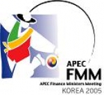 제12차 APEC 재무장관회의 회의 로고('04. 8월 기선정) 
로고 Concept: APEC 역내의 지속적인 협력과 공동번영을 기원하는 의미. 풍성한 수확에 대해 감