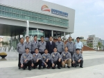2005 전국품질분임조 경진대회에서 영예의 대상인 금상을 수상한 두산중공업 정밀분임조