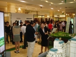 지난 21일부터 오는 29일까지 진행되는 반포 신세계백화점 개점5주년 행사기간 동안 SK건설이 백화점 명품관에 ‘기흥 아펠바움’ 골프빌리지와 ‘반포 SK VIEW’ 아파트 모형도를