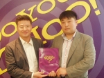 야후!코리는 엔빌 소프트(대표 박세영)가 개발한 온라인 캐주얼 레이싱 게임 “엑스 레이싱(x-racing)”과 28일 계약을 맺고 야후!게임을 통해 서비스한다.