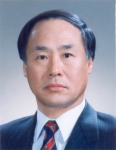 유유는 10월4일 권성배(58세, 사진) 전 동아제약 전무이사를 부사장으로 영입했다.
