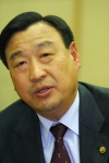 이희범 산업자원부장관