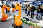 한국기계산업대전에서 관객들의 이목을 집중시킨 로봇 축구 묘기
