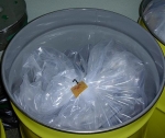 방사성폐기물 저장 드럼 내부 사진