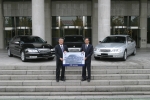 GM DAEWOO가 오는 11월 17~19일 부산에서 열리는 ‘APEC 최고경영자 회의(APEC CEO Summit)’ 공식 의전용 차량으로 스테이츠맨 40대를 제공한다. 4일 전