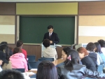 충남 청소초등학교(교장 김종대)는 11월 7일 국화향기 그윽한 교정에서 학부모 60여분이 참석한 가운데 학교와 학부모가 하나 되는 ‘학부모 학교 방문의 날’을 운영하였다