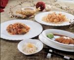 서울프라자호텔 중식당 도원에서 비즈니스 모임을 갖는 고객을 위한 점심특선메뉴 산,해,진,미 네가지 코스를 선보이고 있다.