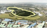 사진 1. KBS 10.31일자 보도된 추정 전방후원분(도면1의 1지점 민둥산)