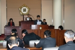 강현석 고양시장은 지난 24일 제111차 고양시 의회 제3차 본회의에서 2006년도 예산안 제안에 즈음한 시정연설을 통하여 내년도 중점 시책으로 지역경제 기반활성화를 최우선에 둘 