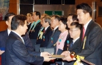 경상남도는 제42회 무역의 날 행사에서 盧武鉉 대통령으로부터 “영예의 대통령상”을 수상했다. 