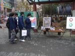 고양시 덕양구보건소는 지난 1일은 세계에이즈의 날을 맞이하여 화정역 로데오거리에서 패널전시 및 홍보 전단지 배포 등 시민이 함께 참여하는 캠페인을 대대적으로 실시했다.