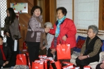 종가집이 참여형 나눔 행사인 ‘종가집과 함께하는 사랑과 안심의 김치 나누기 참가단 1기’를 발족하고, 지난 13일 경기도 광주에 있는 위안부 할머니들의 쉼터인 ‘나눔의 집’을 방문