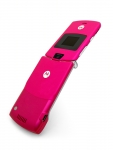 모토로라코리아는 내년 봄 유행컬러인 '핑크'컬러로 변신한 초슬림폰 ‘핑크레이저(Pink RAZR/모델명 MS500)’를 출시한다.