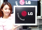 LG전자가 4ms(미리세컨드) 초고속 응답속도를 구현한 LCD모니터 2종(L1732P, L1932P)을 새롭게 선보인다.