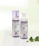 한국화장품에서 10가지의 한방성분이 함유된 무스타입 여성청결제가 새롭게 출시되었다.