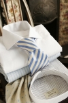 ‘유러피안 모던 클래식 스타일’을 추구하는 명품 남성복 브랜드인 알베로 (Albero)는 밀라노 셔츠(MILRANO Shirt)와 꼬모 타이(COMO Tie)를 선보인다고 지난 1