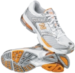 뉴발란스에서 혁신적 충격흡수 소재인 ABZORB EX가 사용된 891 러닝화 시리즈를 출시한다.