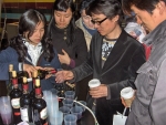 <여교수의 은밀한 매력>이 지난 3월 10일 성인 관객들과 함께하는 ‘금요일 밤의 와인파티’를 성황리에 개최하였다.