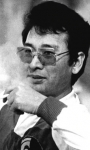배우 이순재가 온라인 영화 사이트 조이시네(www.joycine.com)에서 진행된 ‘왕년에 최고의 미남 배우로 꼽혔을 것 같은 남자배우는?’이라는 Poll에서 압도적 차이로 1위