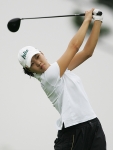 18번홀 티샷하는 하이트 소속의  서희경