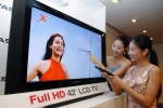 LG전자가 200만 화소급의 37·42인치 LCD TV를 출시하며 풀 HD TV 대중화 시대를 열었다. 사진은 42인치 풀 HD LCD TV(42LB2DR)