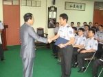 청송직업훈련교도소(소장 이상승)는 2006. 9. 4(월) 미인대칭비비불 캠페인운동의 일환인 이달의 미소상을 시상